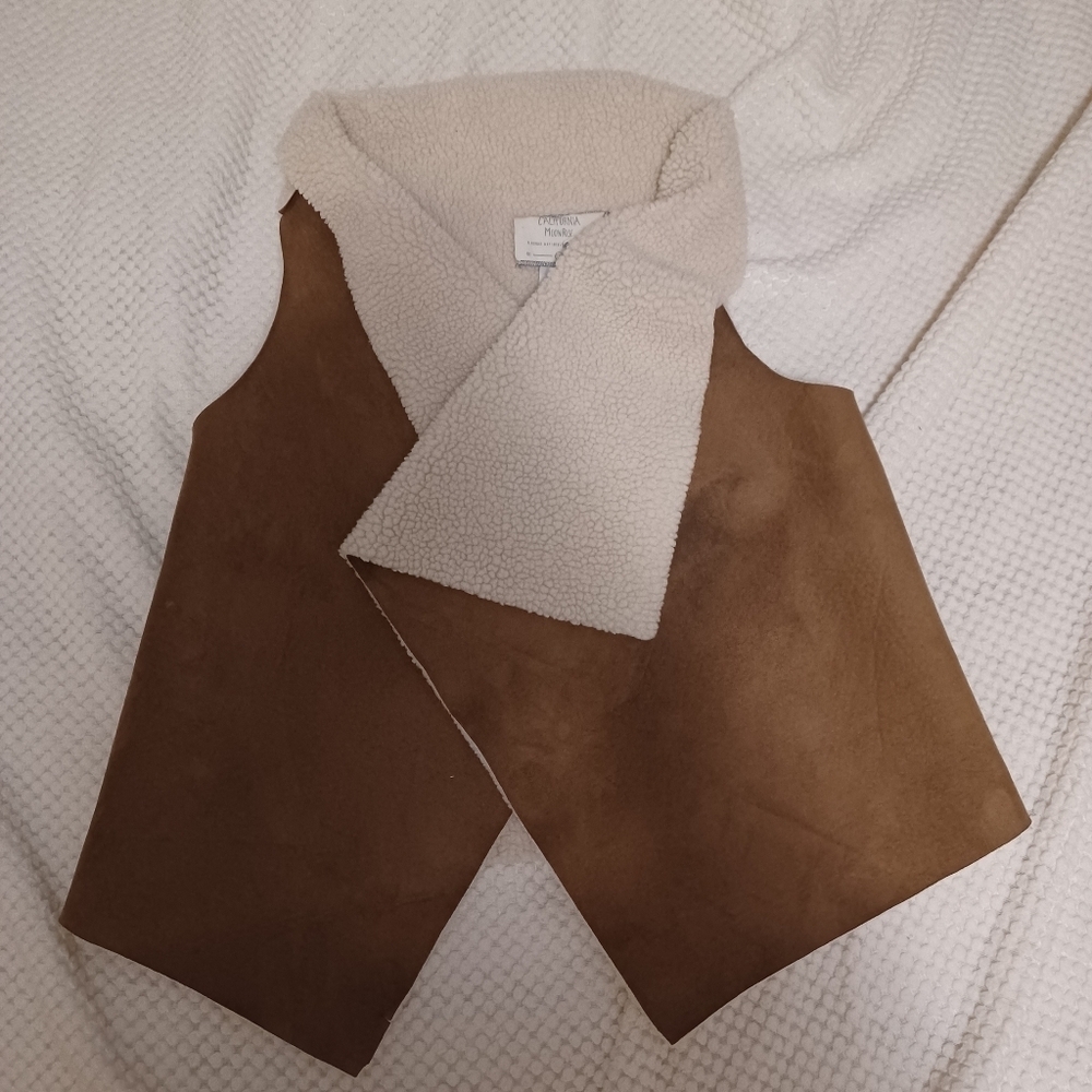 Vest NWOT California Moon Rise brown beige ladies warm medium sleeveless cozy
